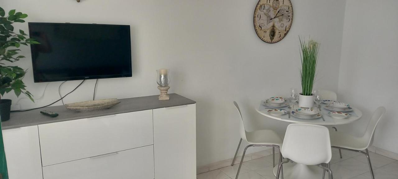Beautiful Spacious 1-Bed Apartment With Aircon プエルト・デル・カルメン エクステリア 写真